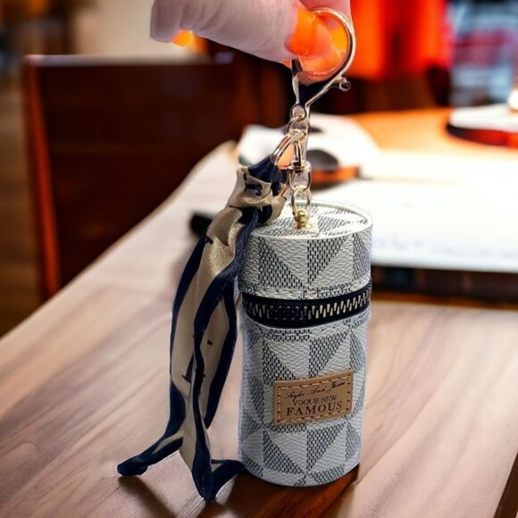 White Vintage Lipstick Key Barrel Bag Mini Retro Coin Purse Classic Small Pouch - Picture 2 of 6